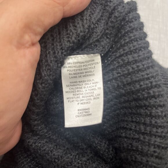 CASLON Women's V-Neck Long Sleeve Sweater Cashmere Feel Open Shoulders SIZE M/L - Picture 11 of 12